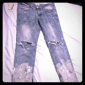 💥SOLD💥New! KDNK distressed stretch jeans 32/32